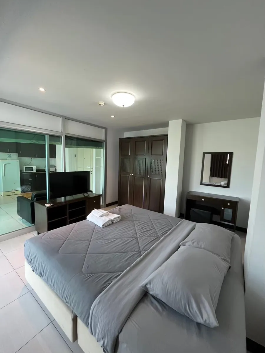 Deluxe Room — Room 142 (1)