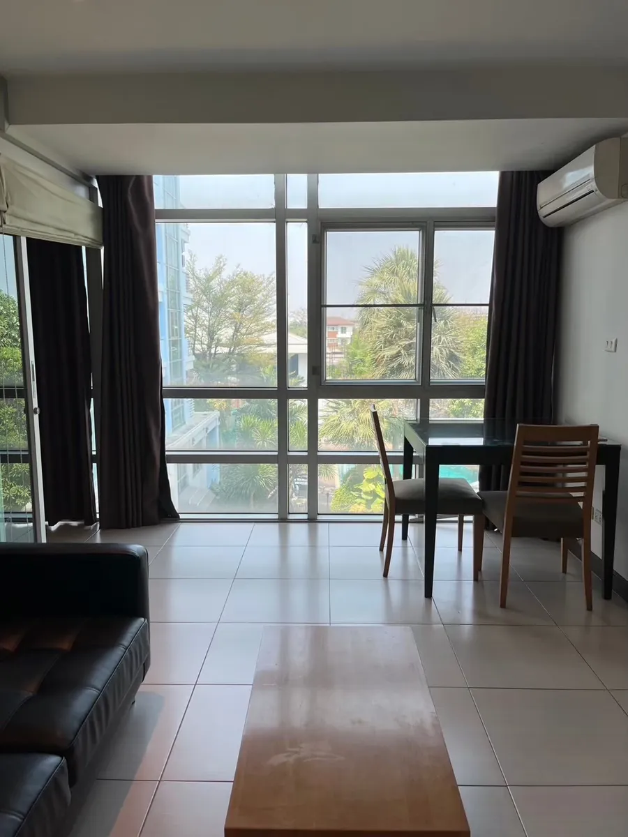 Deluxe Room — Room 142 (3)